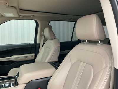 2023 Ford Expedition, $45998. Photo 9