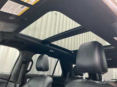 2020 Ford Explorer, $23093. Photo 11