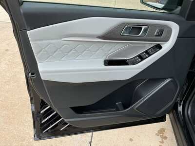 2026 Ford Explorer, $54308. Photo 8