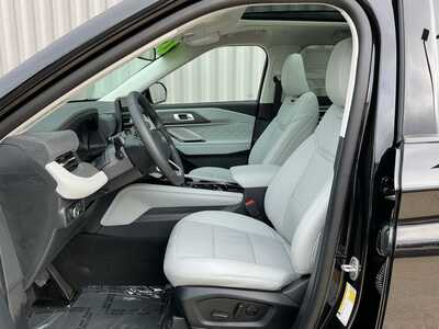 2026 Ford Explorer, $54308. Photo 9