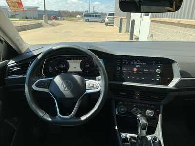2024 Volkswagen Jetta, $21994. Photo 10