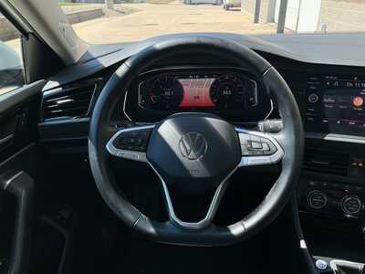 2024 Volkswagen Jetta, $21994. Photo 11