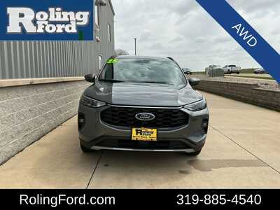 2025 Ford Escape, $30982. Photo 4