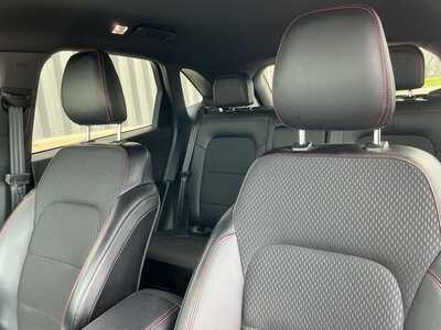 2025 Ford Escape, $30982. Photo 9