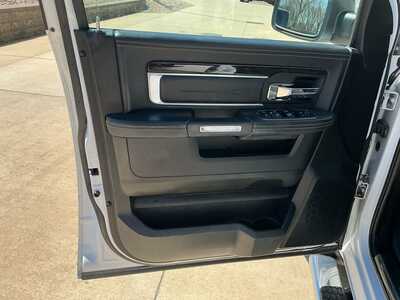 2017 RAM 1500 Crew Cab, $14494. Photo 7