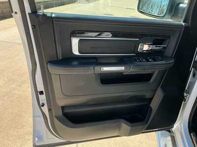 2017 RAM 1500 Crew Cab, $14494. Photo 8