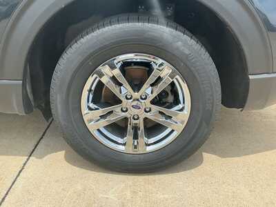 2022 Ford Explorer, $29989. Photo 6