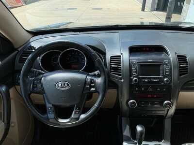 2012 Kia Sorento, $5970. Photo 10