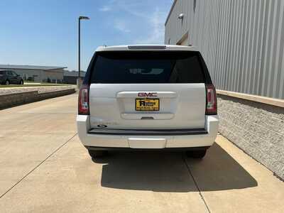 2018 GMC Yukon XL, $29706. Photo 5