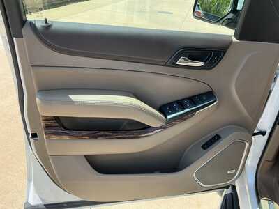 2018 GMC Yukon XL, $29706. Photo 7