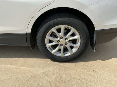 2019 Chevrolet Equinox, $14898. Photo 8