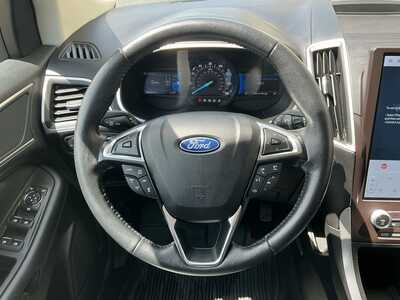 2021 Ford Edge, $23967. Photo 12