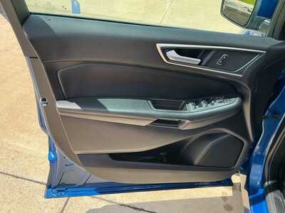 2021 Ford Edge, $23967. Photo 8