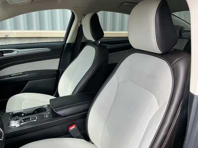 2020 Ford Fusion, $0. Photo 10