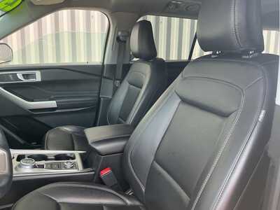 2023 Ford Explorer, $32900. Photo 9