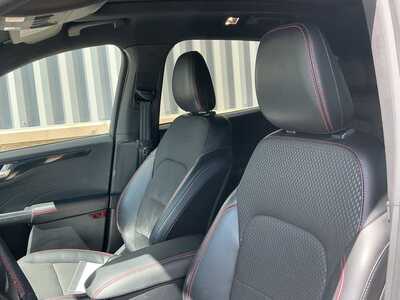 2023 Ford Escape, $24879. Photo 9