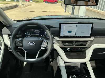 2026 Ford Explorer, $54024. Photo 12