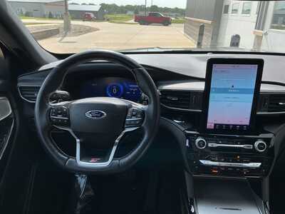 2022 Ford Explorer, $35923. Photo 12