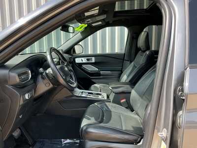 2022 Ford Explorer, $35923. Photo 9