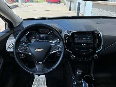 2016 Chevrolet Cruze, $11544. Photo 10