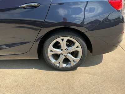 2016 Chevrolet Cruze, $11544. Photo 6