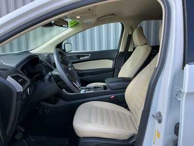 2023 Ford Edge, $25937. Photo 8