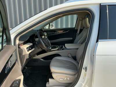2023 Lincoln Nautilus, $34875. Photo 9