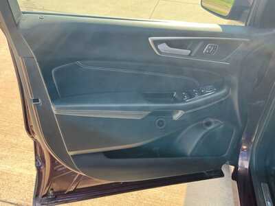 2018 Ford Edge, $15891. Photo 8