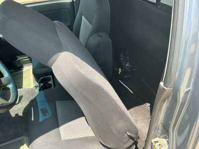 2008 Chevrolet Colorado Reg Cab, $7495. Photo 11