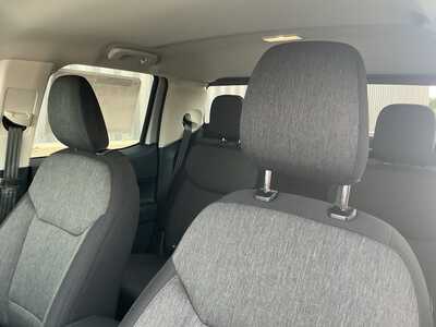 2026 Ford Maverick, $41025. Photo 9