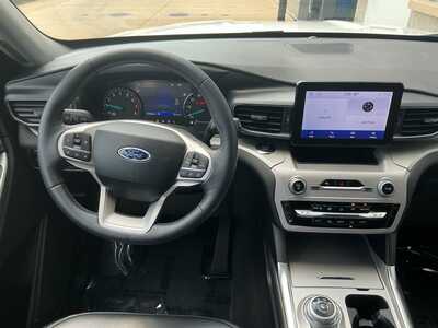2024 Ford Explorer, $38356. Photo 11