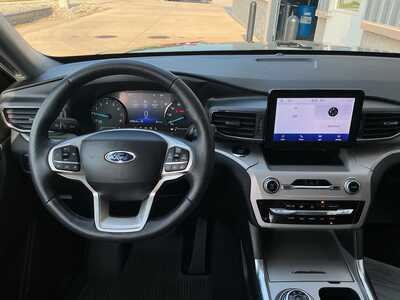 2024 Ford Explorer, $37238. Photo 11