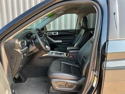 2024 Ford Explorer, $37238. Photo 9