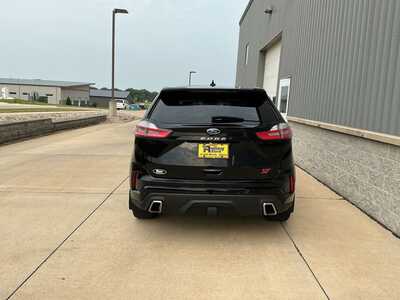 2021 Ford Edge, $24860. Photo 5