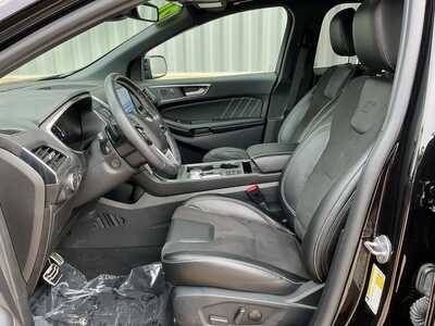2021 Ford Edge, $24860. Photo 9