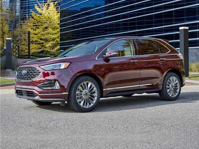 2021 Ford Edge, $24860. Photo 1