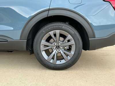 2026 Ford Explorer, $45184. Photo 6