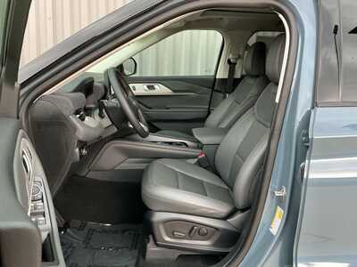 2026 Ford Explorer, $45184. Photo 8