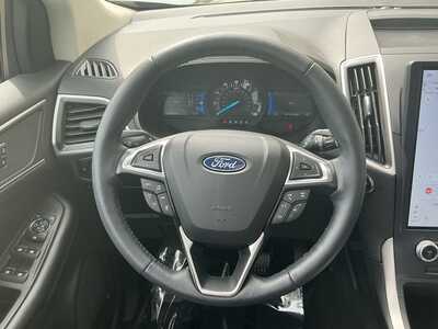 2023 Ford Edge, $28597. Photo 12