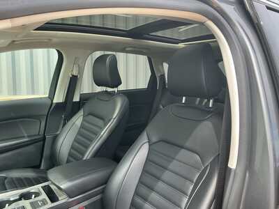 2023 Ford Edge, $28597. Photo 9