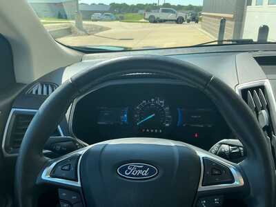 2023 Ford Edge, $25373. Photo 12