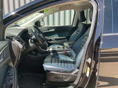 2023 Ford Edge, $25373. Photo 8
