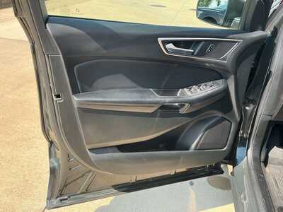 2023 Ford Edge, $27409. Photo 7