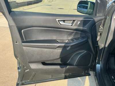 2023 Ford Edge, $25332. Photo 7