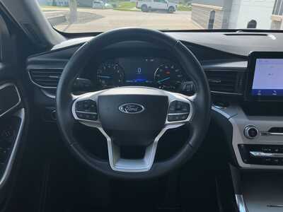 2023 Ford Explorer, $32579. Photo 12