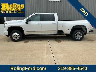 2024 Chevrolet Silverado 3500HD, $71588. Photo 2