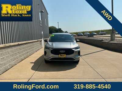 2024 Ford Escape, $25974. Photo 4