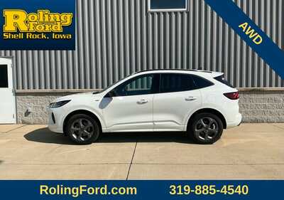 2024 Ford Escape, $27080. Photo 2