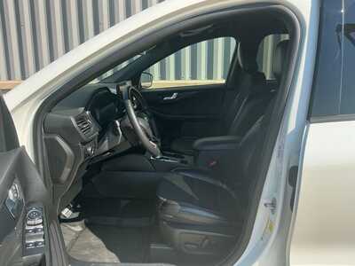 2024 Ford Escape, $27080. Photo 8