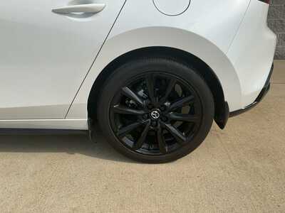 2025 Mazda Mazda3, $33943. Photo 6